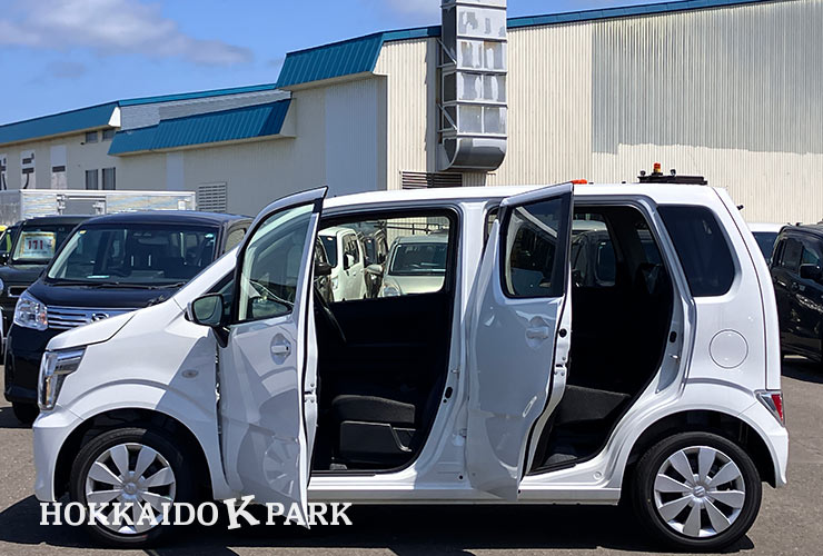 スズキ ワゴンR FX デュアルカメラブレーキサポート付 ホワイト